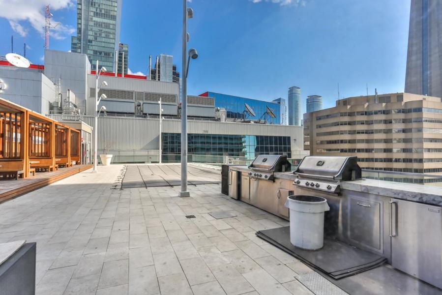 Skyline Suites - Walk To Mtcc, Acc, Rogers Centre & Entertainment District Toronto Exterior foto
